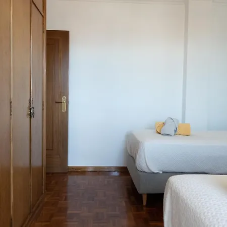 Piso 3 Con Parking A 5mins Vialia & Halo Vistas A La Ria De ツ By Rias Baixas