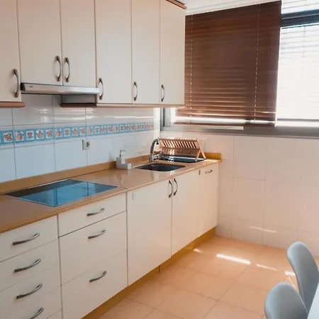 Apartamento Piso 3 Con Parking A 5mins Vialia & Halo Vistas A La Ria De ツ By Rias Baixas *