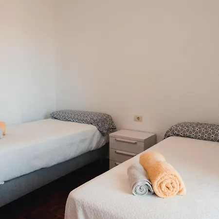 Apartamento Piso 3 Con Parking A 5mins Vialia & Halo Vistas A La Ria De ツ By Rias Baixas *